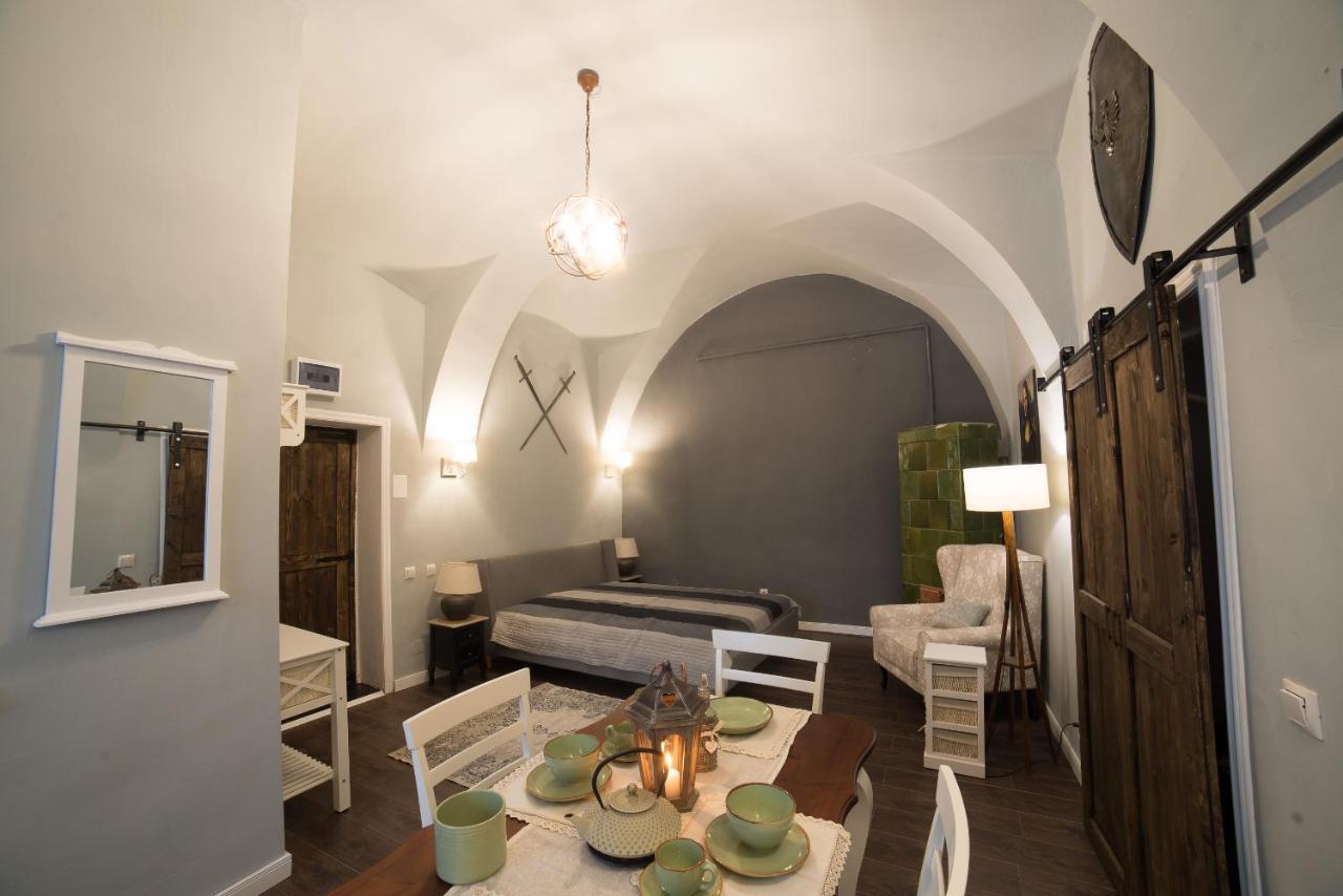 Ultra Central Medieval Apartment Cluj-Napoca Ngoại thất bức ảnh