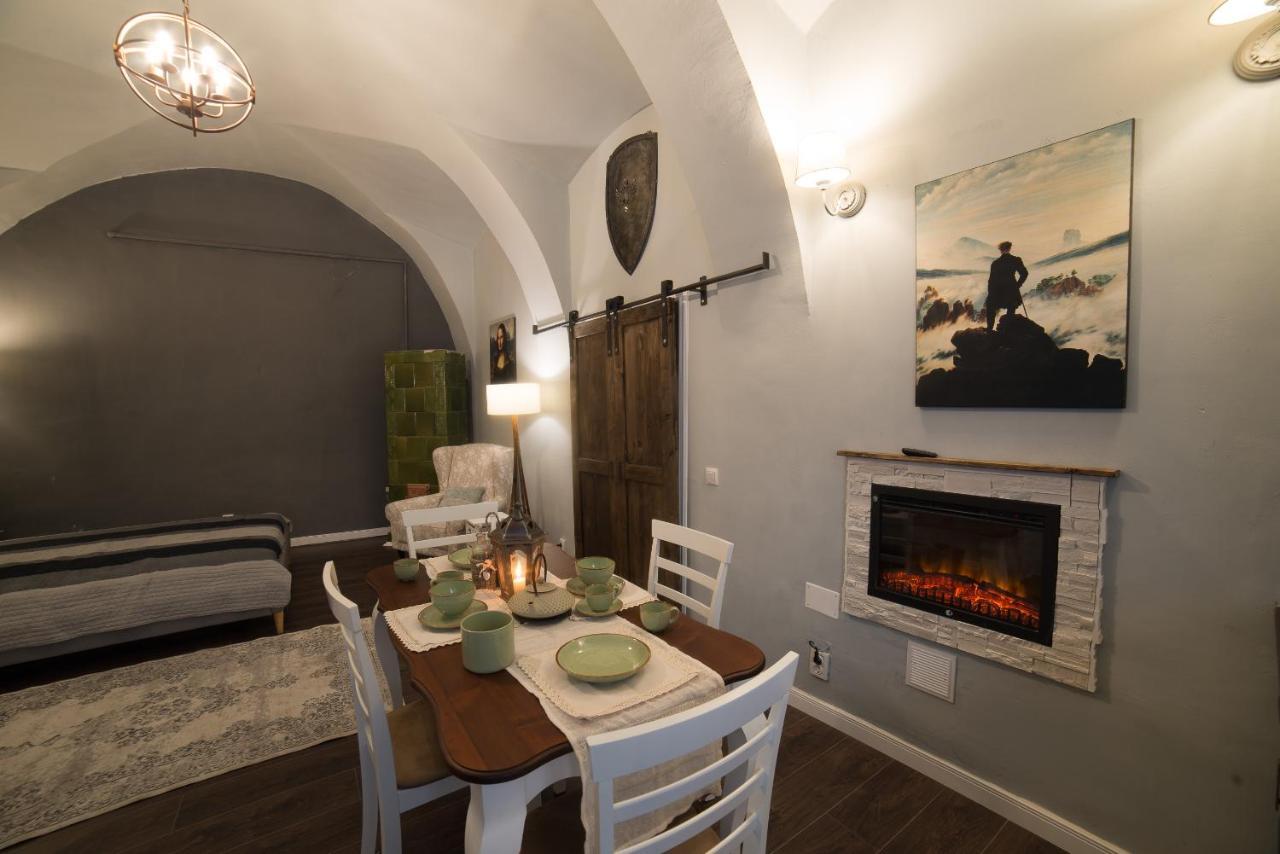 Ultra Central Medieval Apartment Cluj-Napoca Ngoại thất bức ảnh