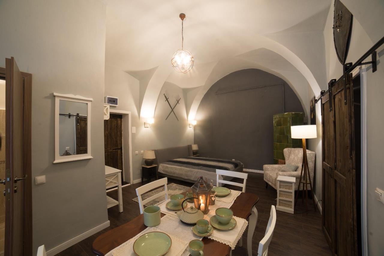 Ultra Central Medieval Apartment Cluj-Napoca Ngoại thất bức ảnh