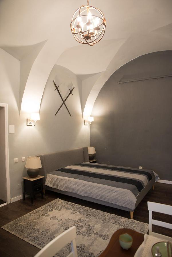 Ultra Central Medieval Apartment Cluj-Napoca Ngoại thất bức ảnh