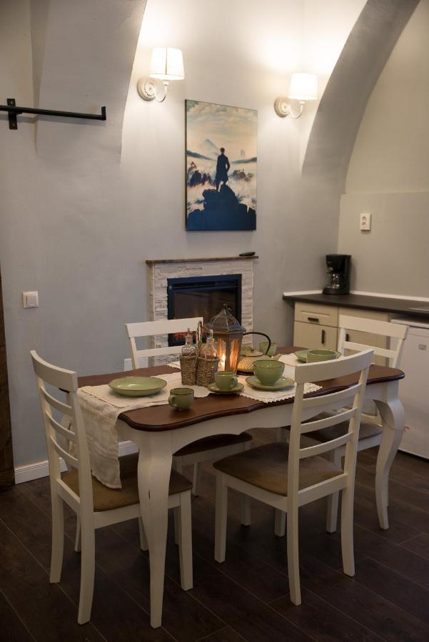 Ultra Central Medieval Apartment Cluj-Napoca Ngoại thất bức ảnh